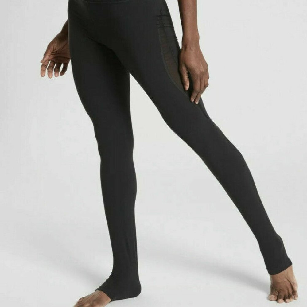 Athleta Aura Heel Tight in Black, Size Large